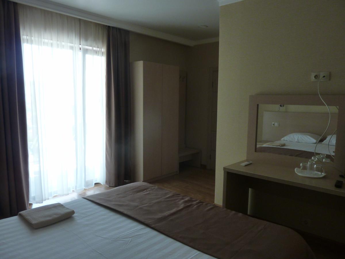 Guest House Letto Gagra Exterior foto
